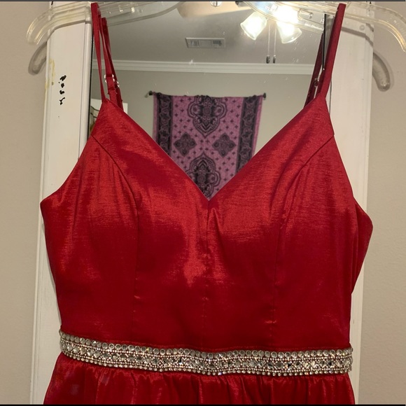 ❤️BEAUTIFUL HOMECOMING DRESS❤️ - Picture 4 of 7